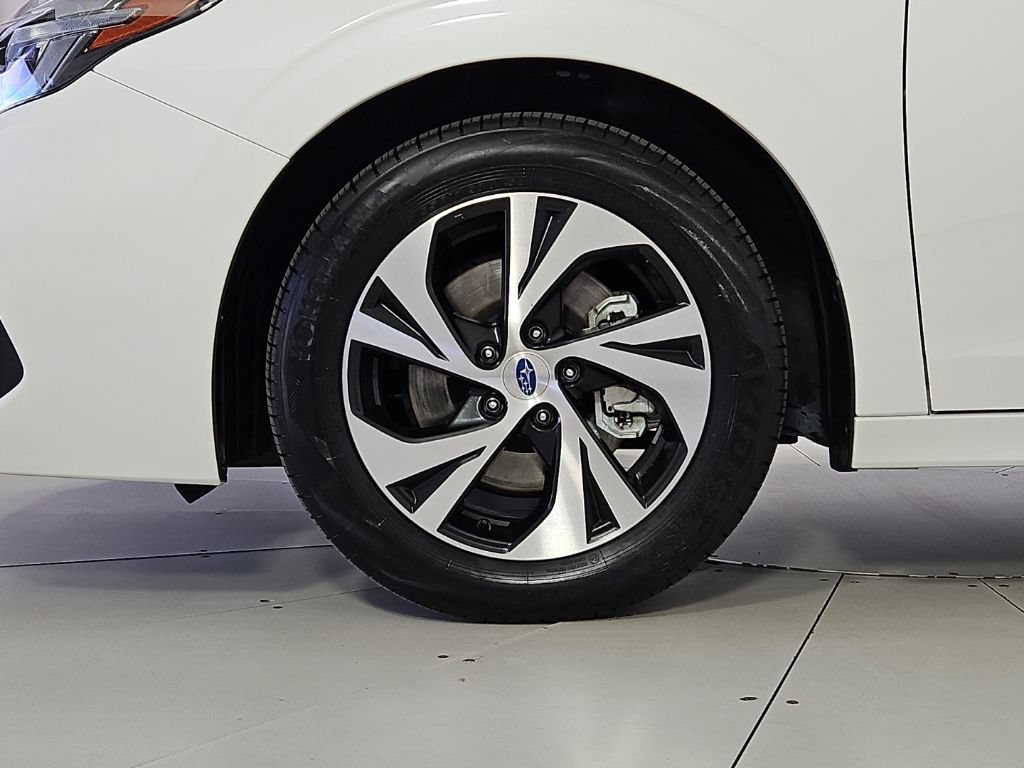 Certified 2025 Subaru Legacy Premium AWD/4WD image 5