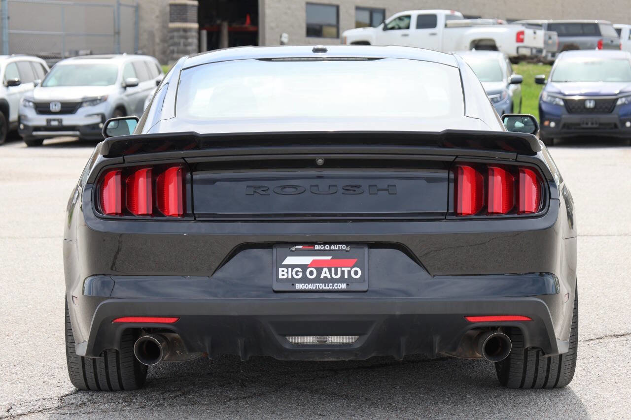 Used 2017 Ford Mustang GT Premium image 10
