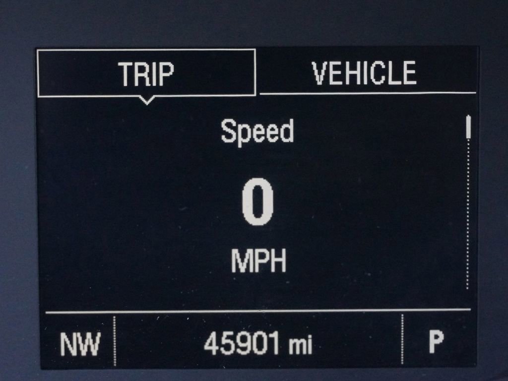 Used 2017 Chevrolet Trax LT w/ Sun & Sound Package FWD image 32