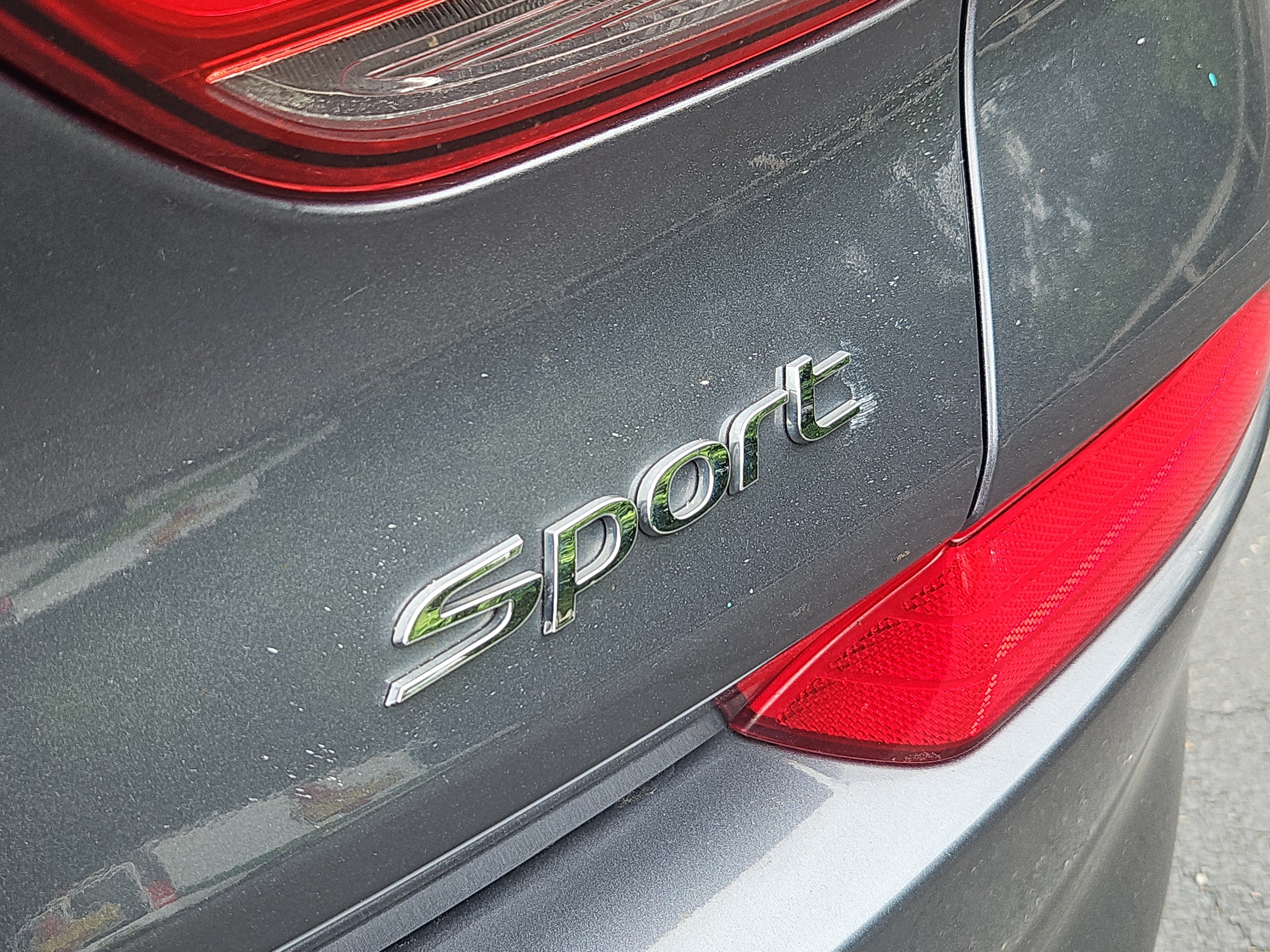 Used 2018 Hyundai Elantra GT Sport w/ Sport Tech Package 04 FWD image 5