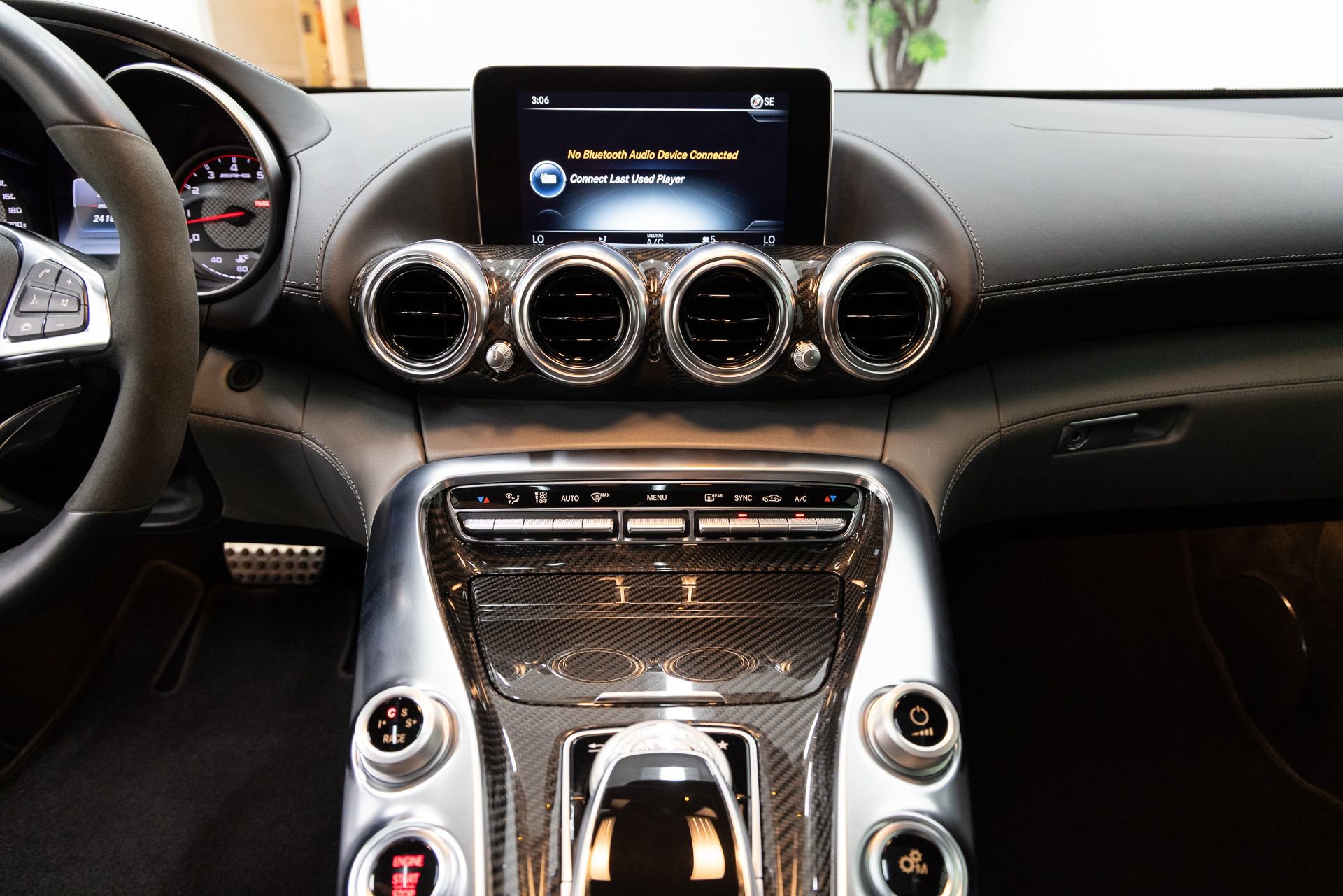 Used 2016 Mercedes-Benz AMG GT S w/ Exclusive Interior Package image 16