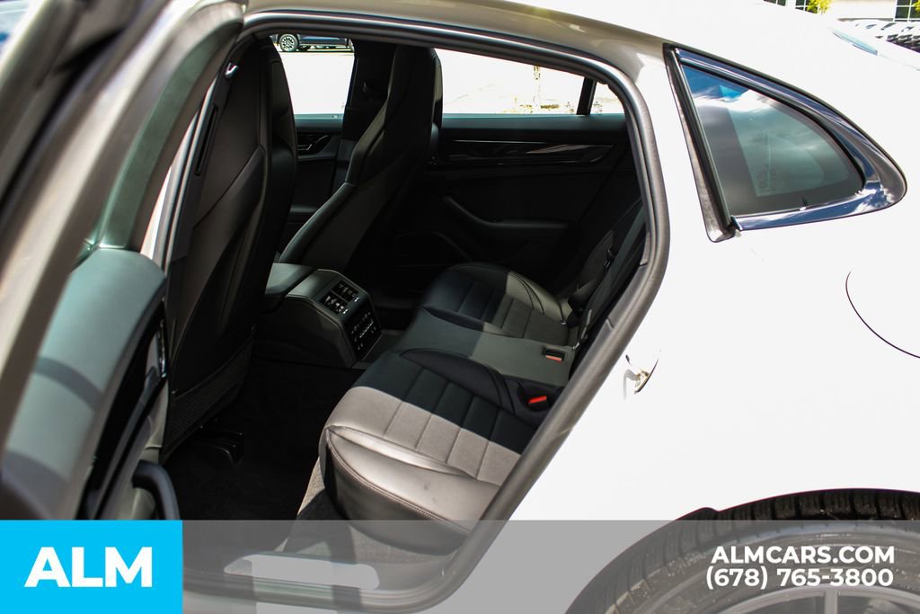 Used 2025 Porsche Panamera 4 image 18