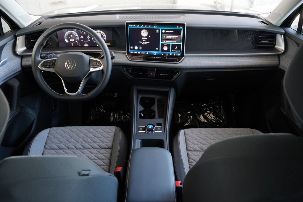 New 2026 Volkswagen Tiguan S FWD image 8