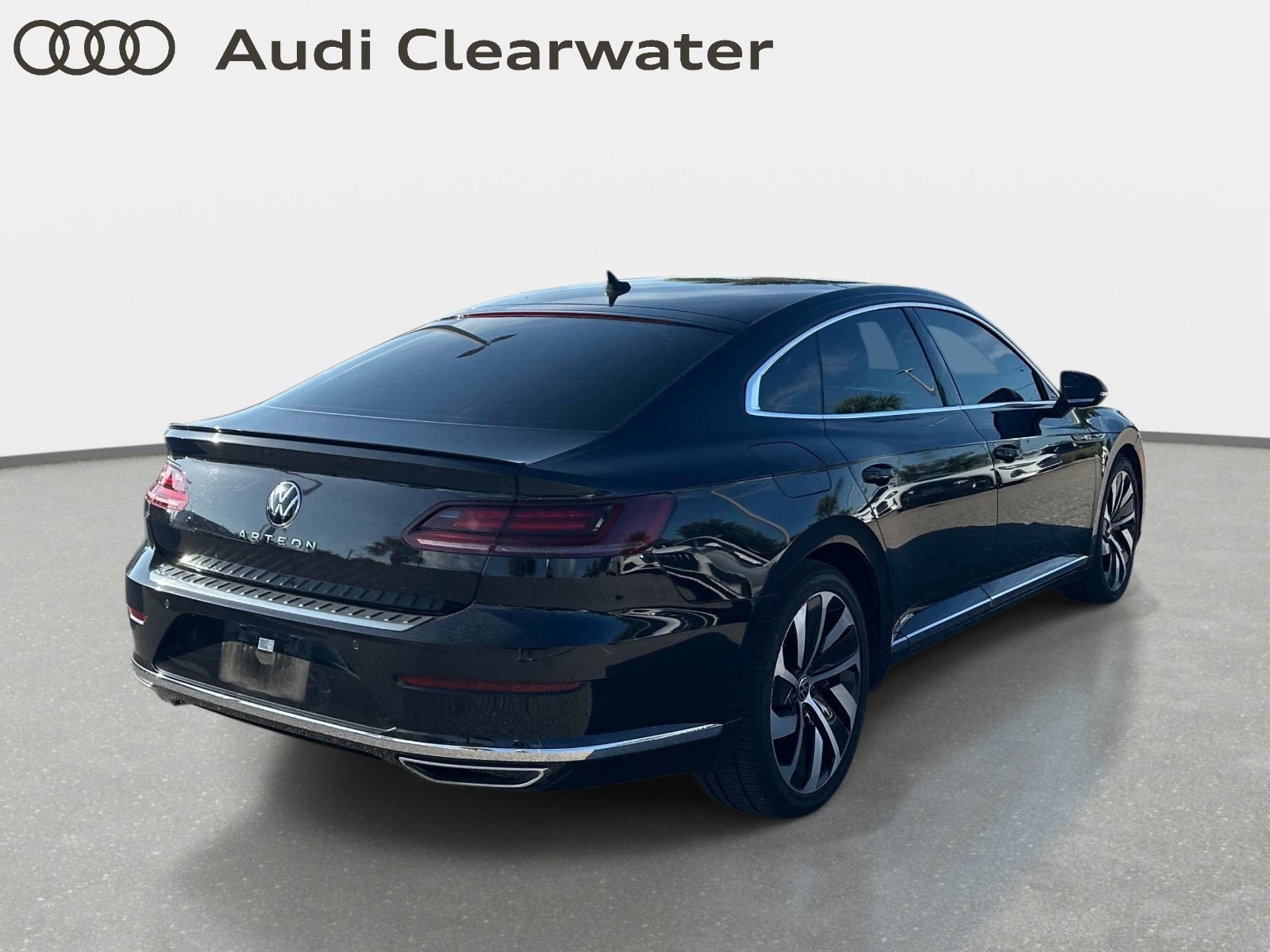 Used 2021 Volkswagen Arteon SEL FWD image 3