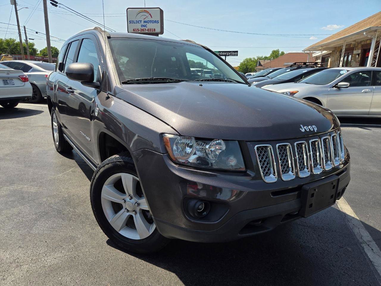 Used 2017 Jeep Compass Latitude AWD/4WD image 7