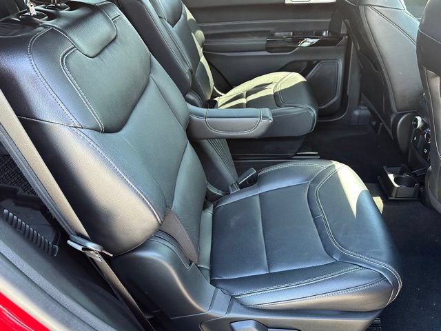 Used 2024 Ford Explorer ST w/ Equipment Group 401A AWD/4WD image 13