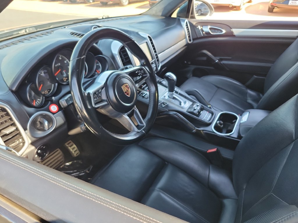 Used 2016 Porsche Cayenne GTS AWD/4WD image 3