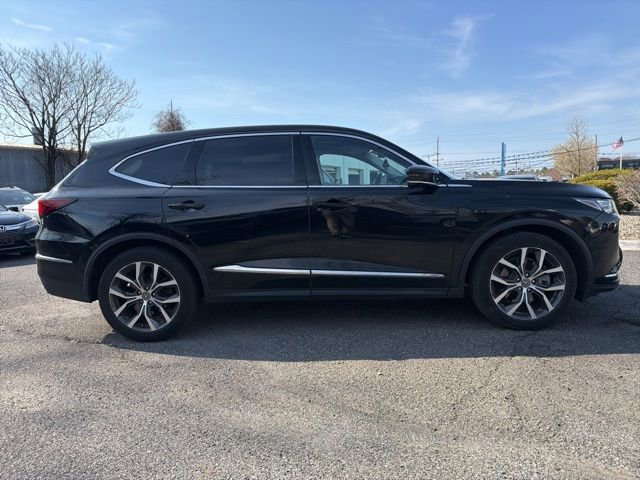 Used 2023 Acura MDX SH-AWD w/ Technology Package image 4