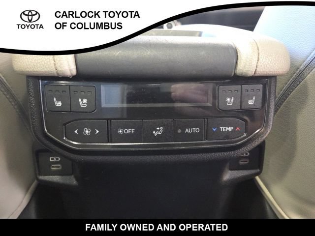 Used 2024 Toyota Grand Highlander AWD image 20