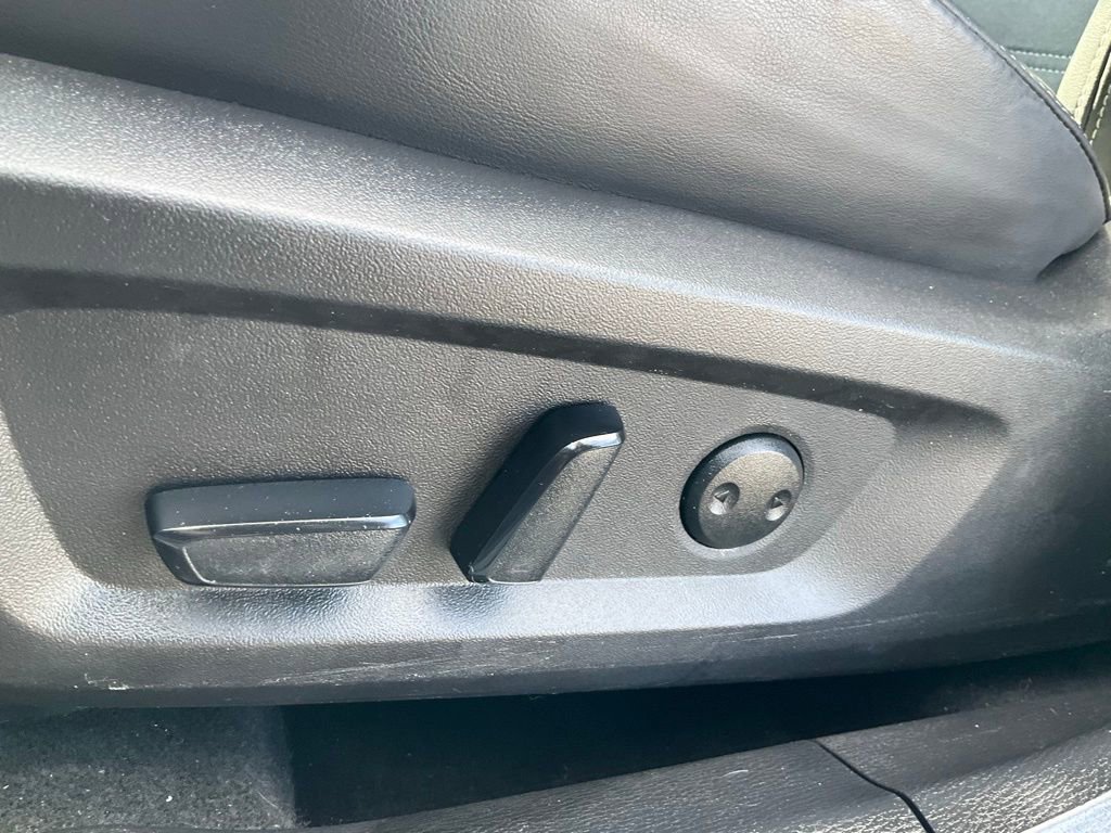 Used 2023 Mitsubishi Outlander SE Black Edition image 16