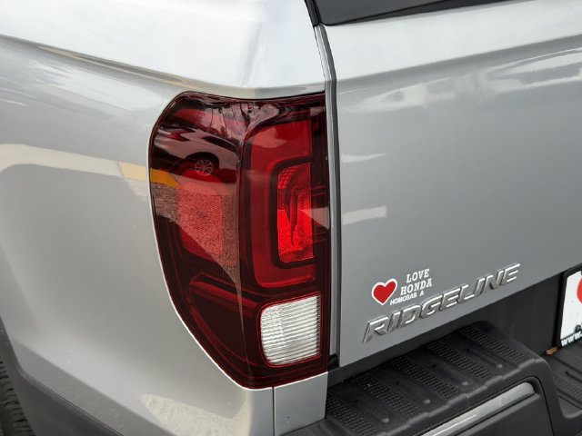 Used 2019 Honda Ridgeline Sport image 11