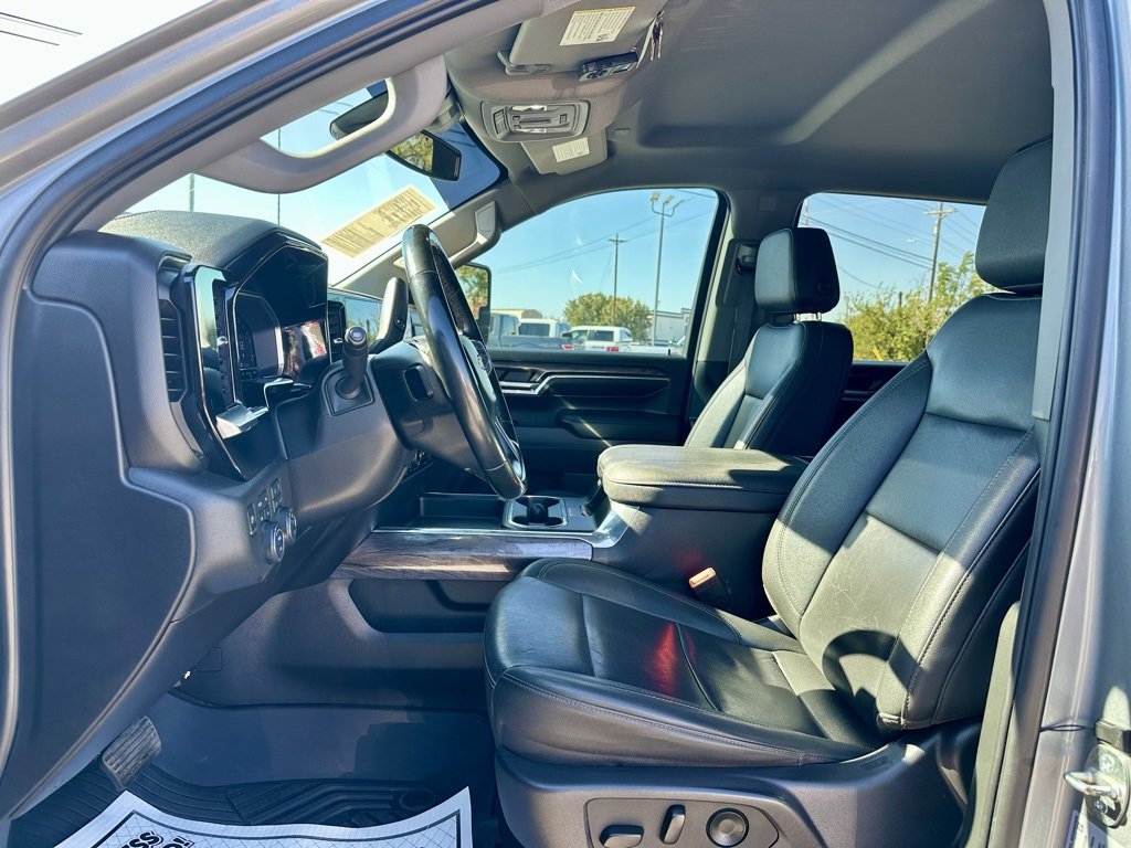 Used 2024 Chevrolet Silverado 3500 LTZ w/ LTZ Texas Edition image 9