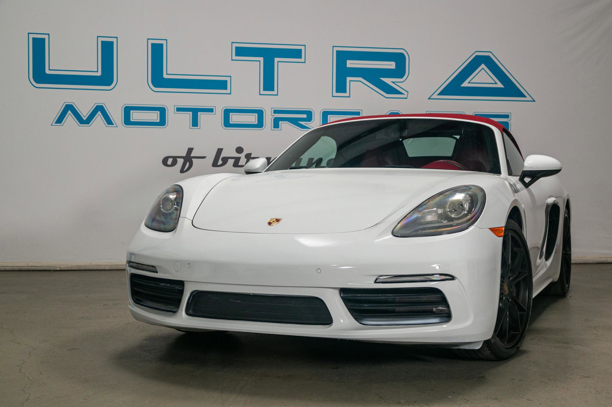 Used 2017 Porsche 718 Boxster RWD image 7
