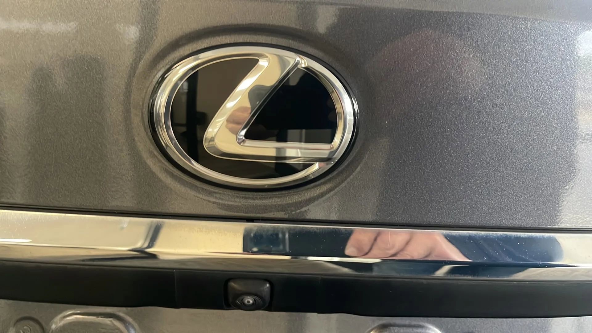 Used 2020 Lexus ES 350 w/ Premium Package image 10