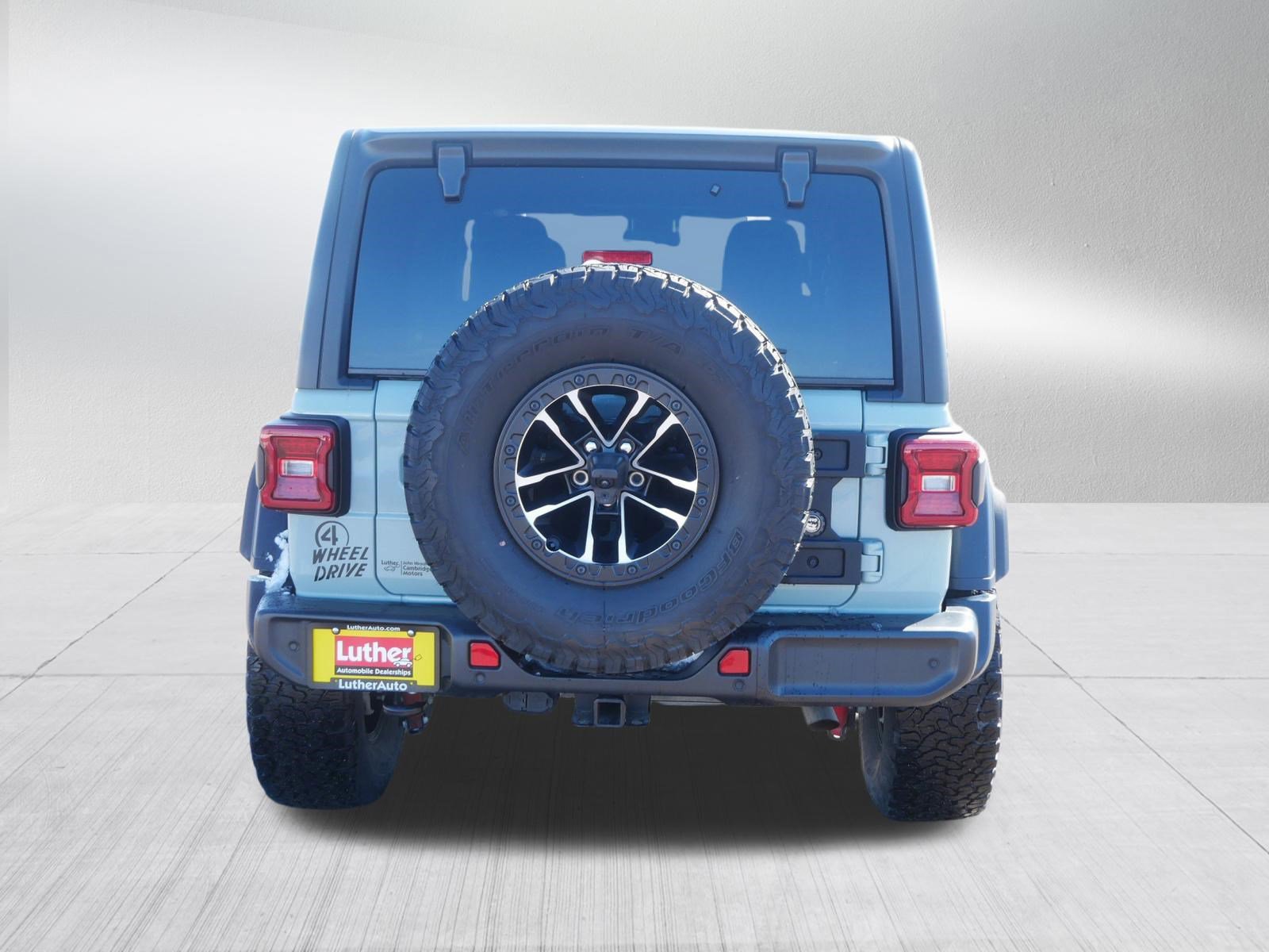 Used 2024 Jeep Wrangler Willys image 6