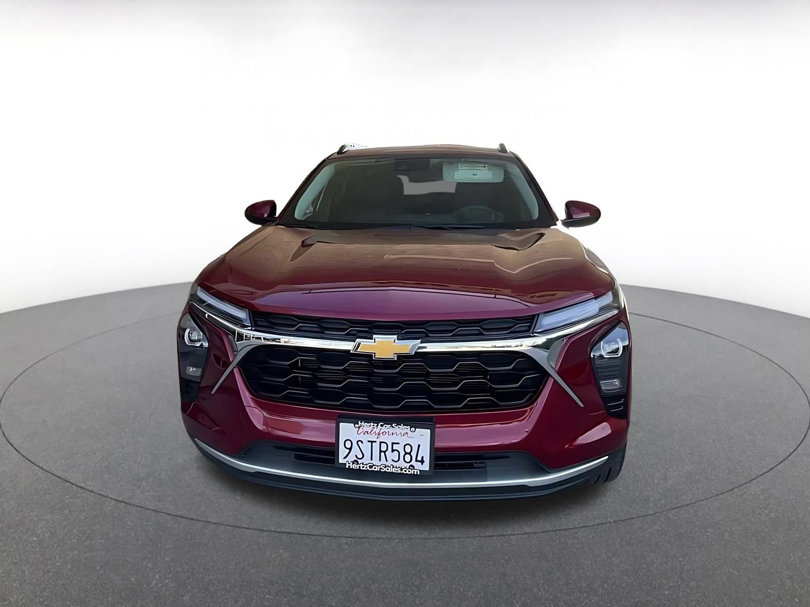 Used 2025 Chevrolet Trax LT image 4