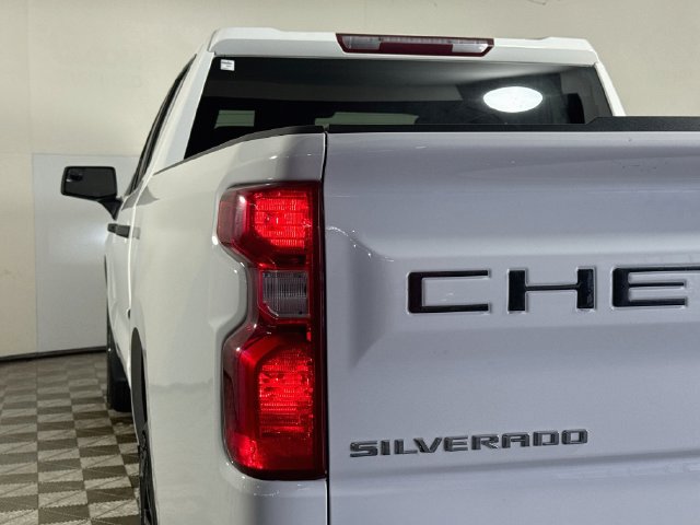 Used 2023 Chevrolet Silverado 1500 Custom RWD image 34