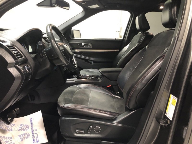 Used 2018 Ford Explorer XLT w/ Equipment Group 202A image 21