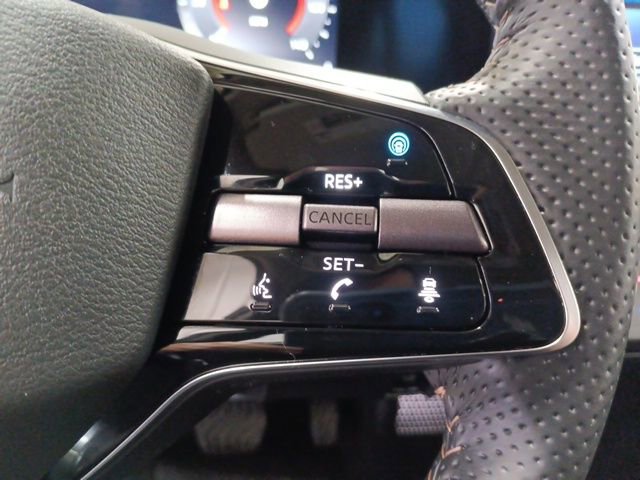 Used 2023 Nissan Ariya AWD image 22