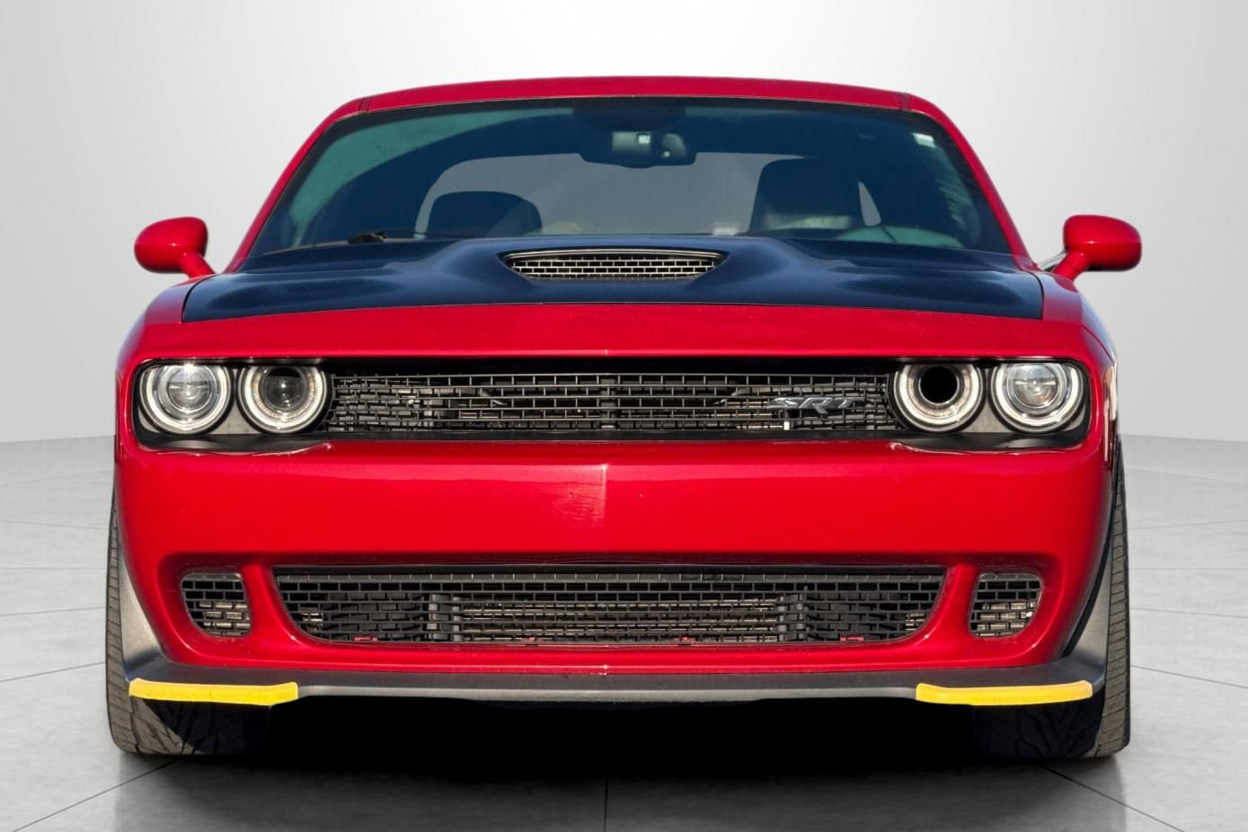 Used 2016 Dodge Challenger SRT Hellcat image 9