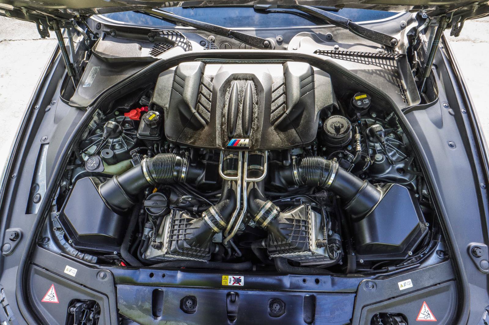 Used 2015 BMW M5 RWD image 21