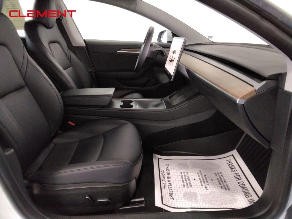 Used 2023 Tesla Model 3 Standard Range image 34