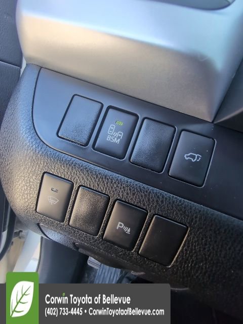 Used 2015 Toyota Highlander Limited AWD/4WD image 13