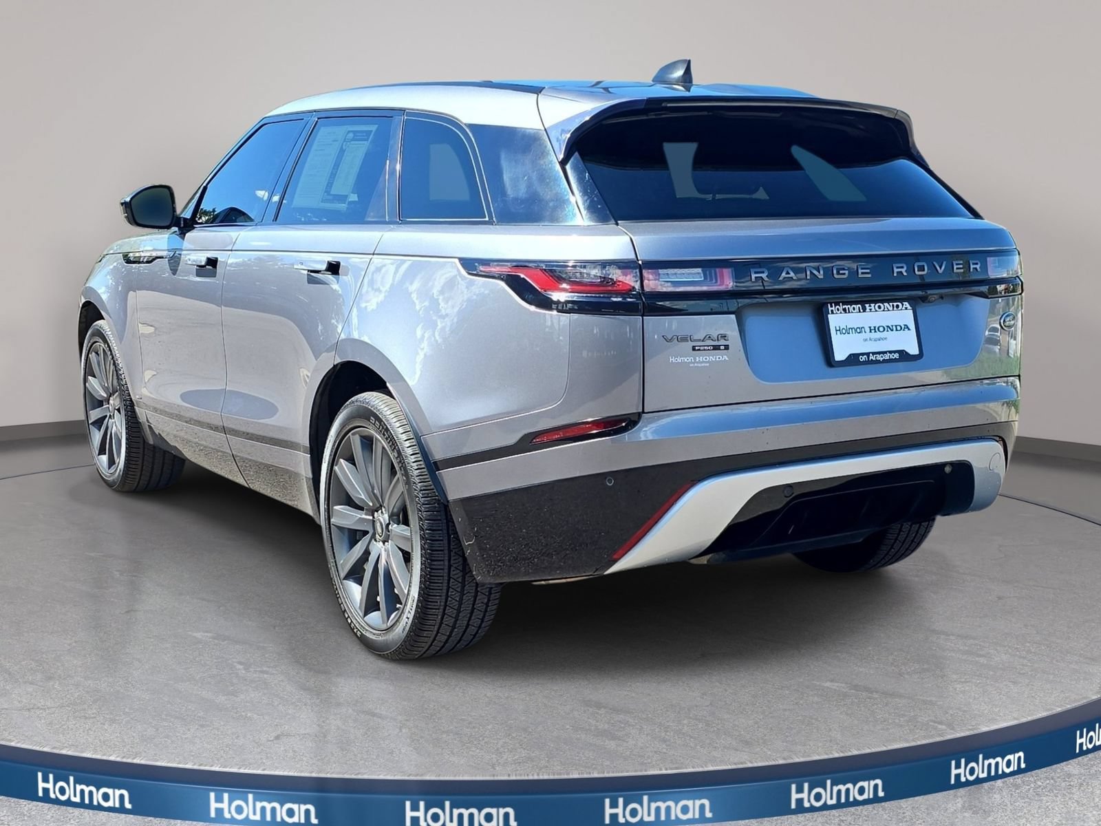 Used 2020 Land Rover Range Rover Velar R-Dynamic S AWD/4WD image 8