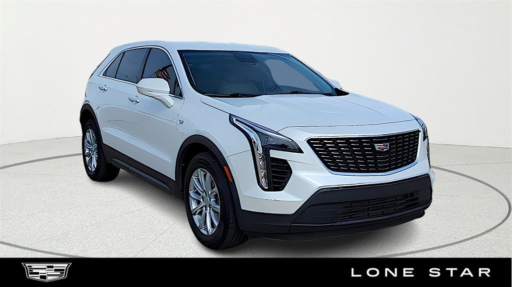 Certified 2022 Cadillac XT4 Luxury w/ Driver Awareness Package image 1