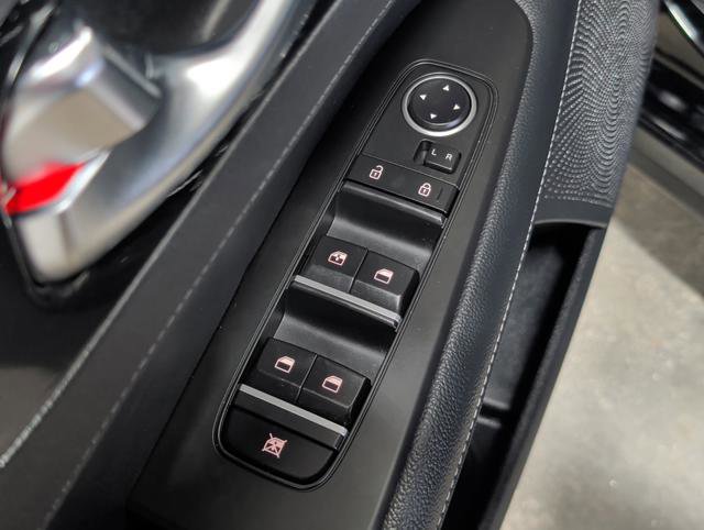 Used 2024 Kia Forte GT-Line w/ GT-Line Premium Package image 29