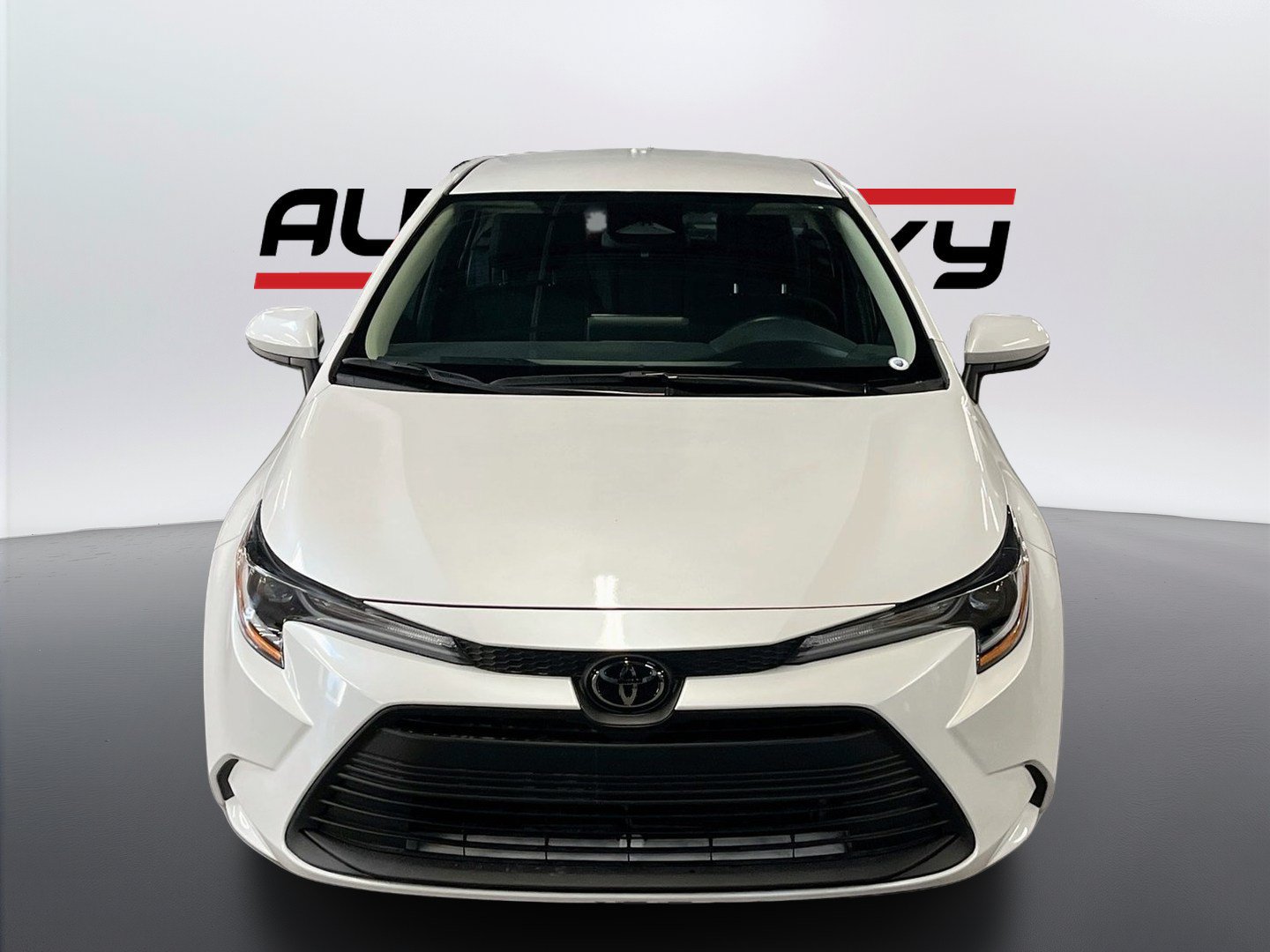 Used 2026 Toyota Corolla LE FWD image 2