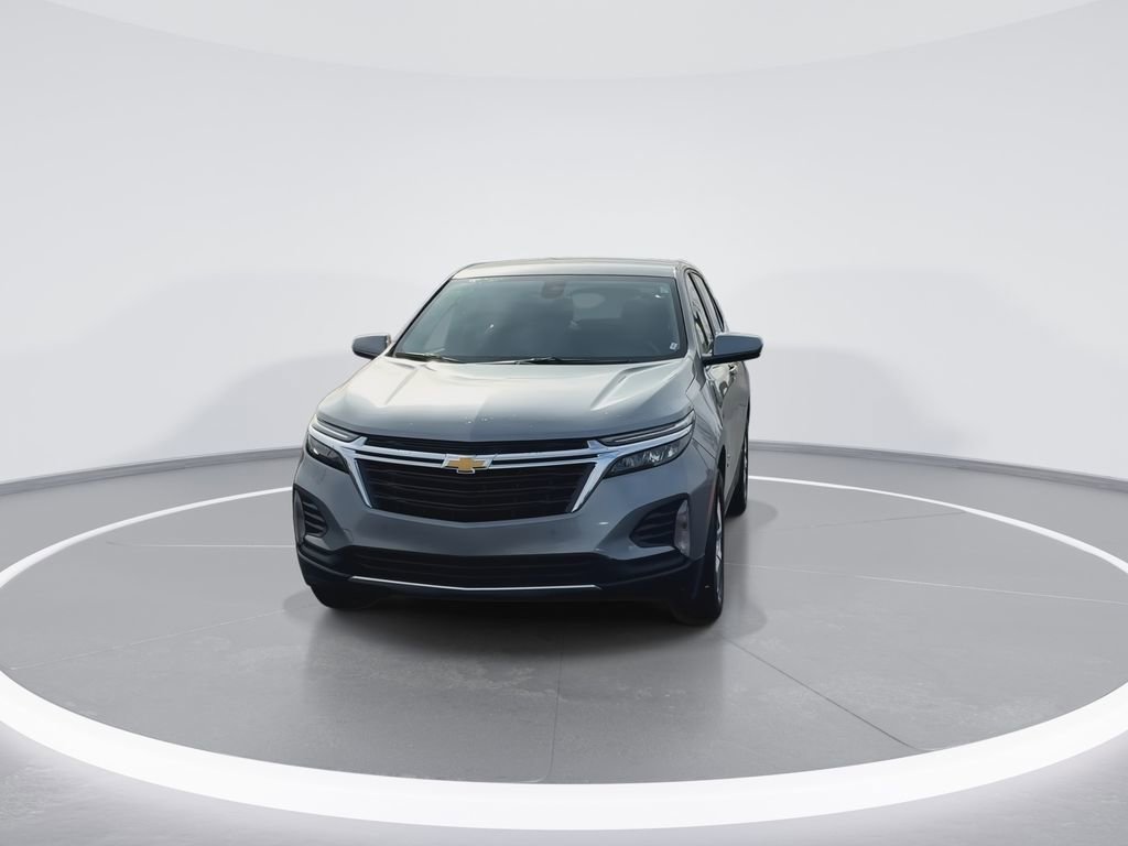 Used 2024 Chevrolet Equinox LT w/ LPO, Floor Liner Package FWD image 3