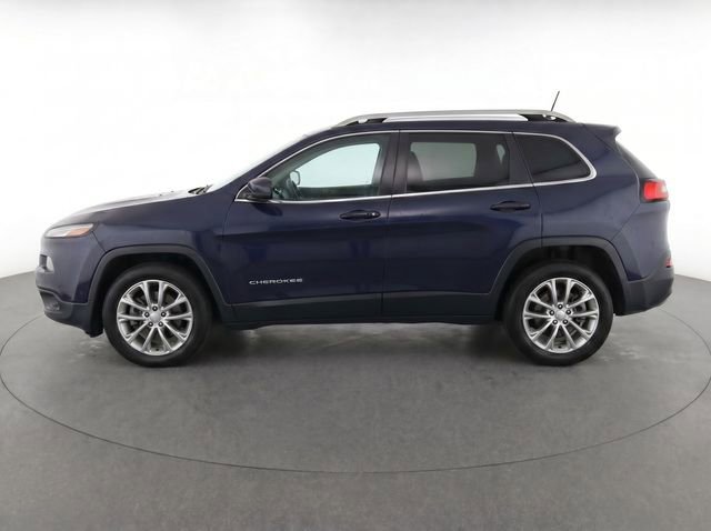 Used 2021 Jeep Cherokee Latitude Lux w/ Comfort/Convenience Group AWD/4WD image 4