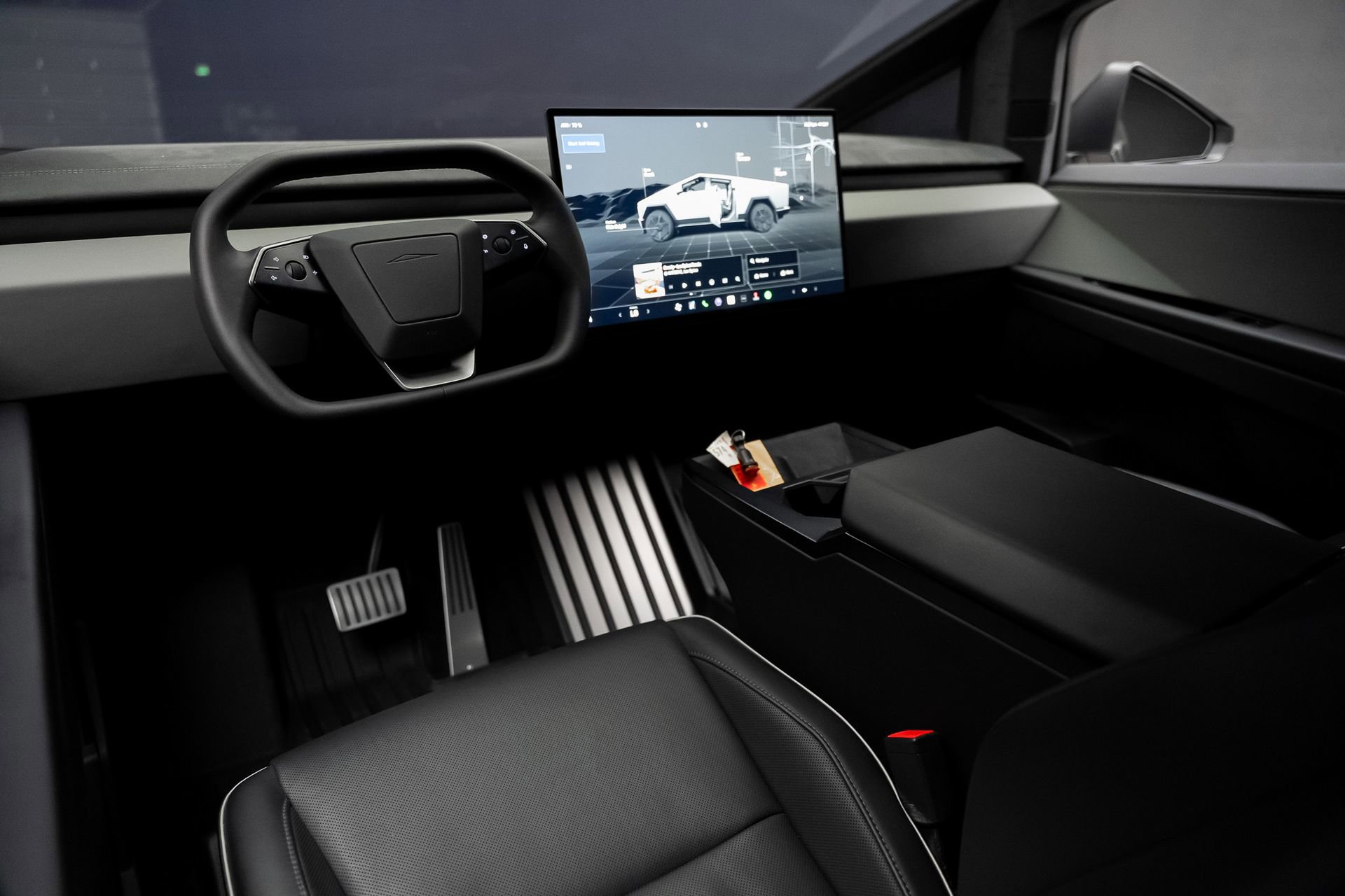 Used 2024 Tesla Cybertruck Cyberbeast AWD/4WD image 2