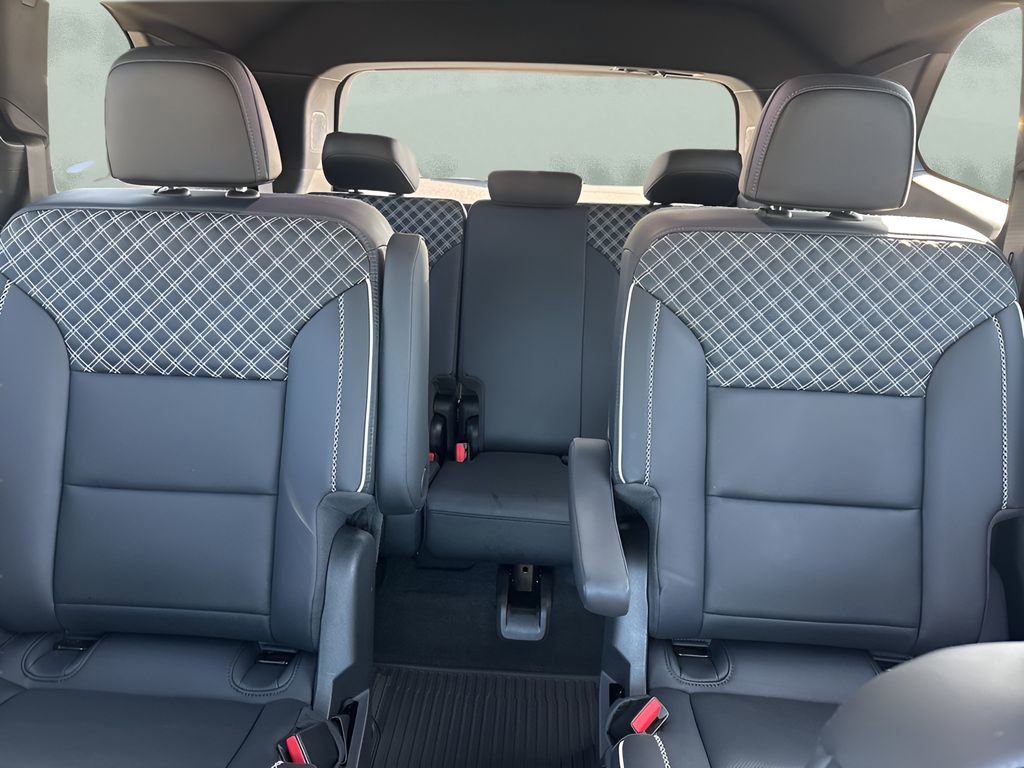 Used 2024 GMC Acadia Denali w/ LPO, Floor Liner Package AWD/4WD image 11