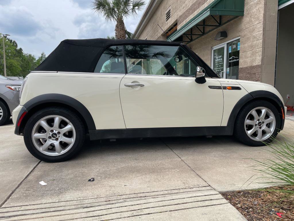 Used 2008 MINI Cooper Convertible FWD image 1