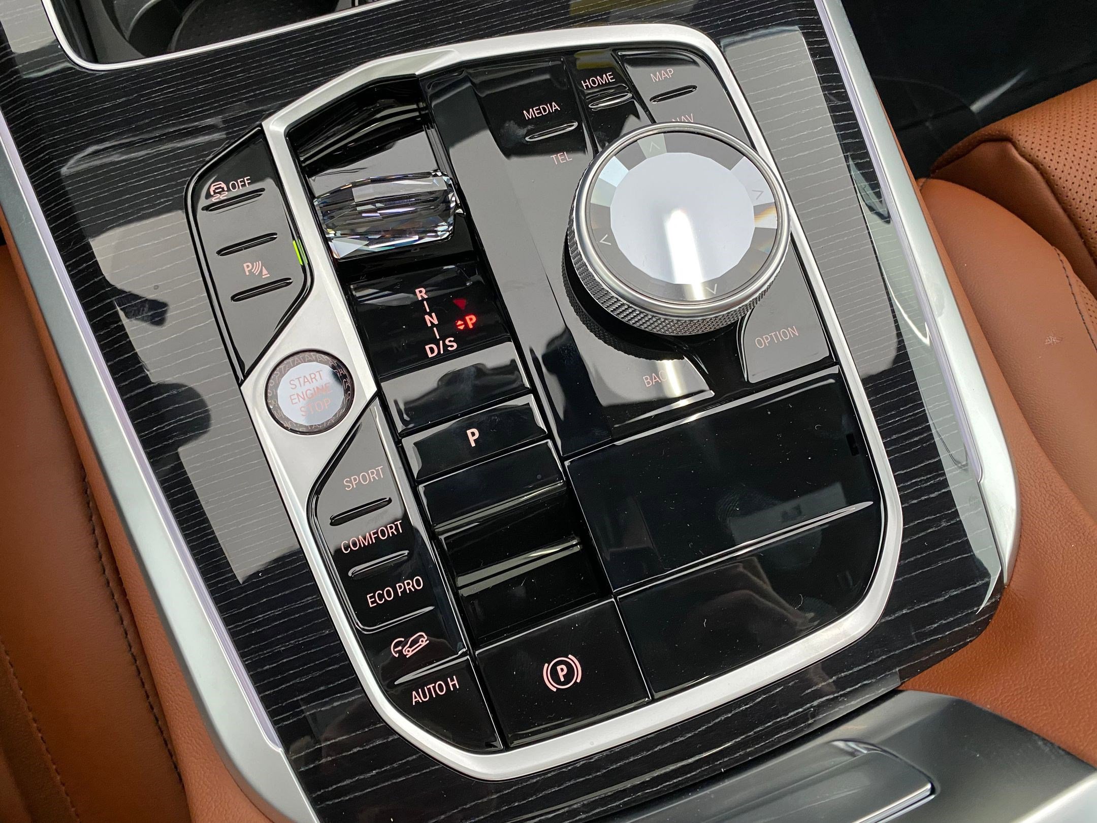 New 2026 BMW X5 M60i w/ Executive Package image 17