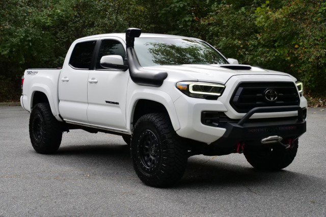 Used 2020 Toyota Tacoma TRD Sport image 4