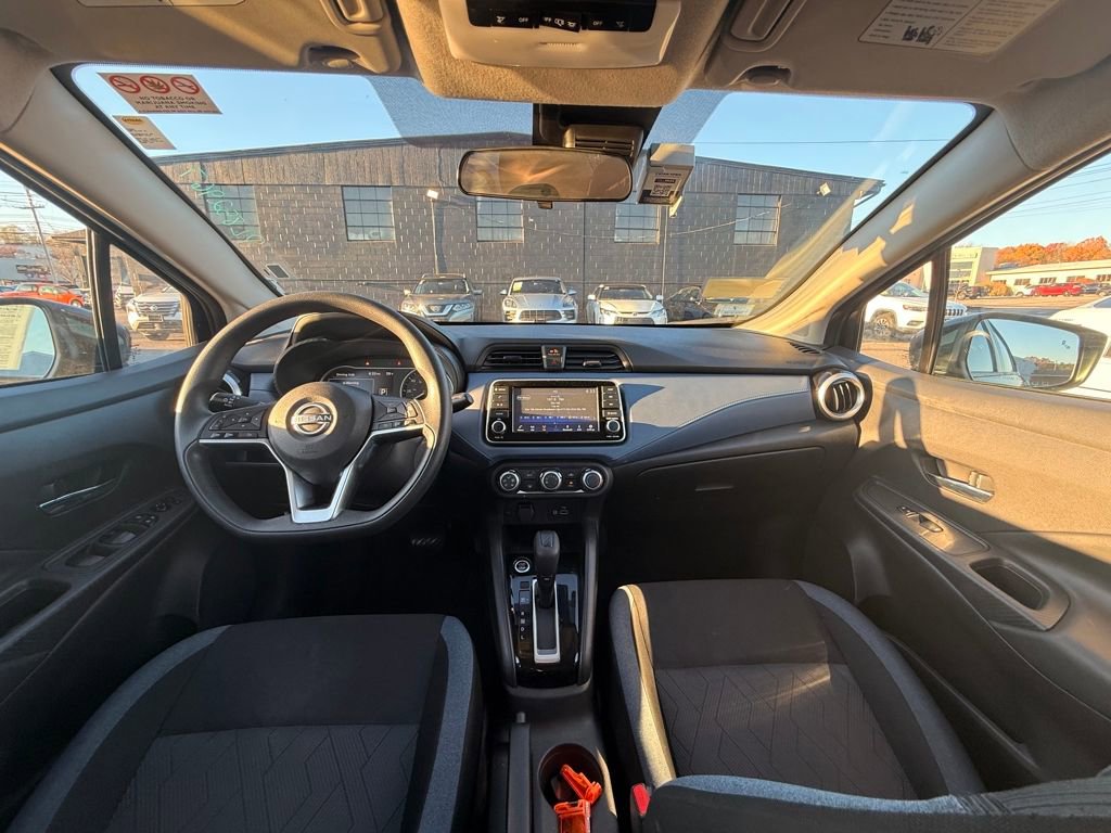 Used 2023 Nissan Versa SV FWD image 17