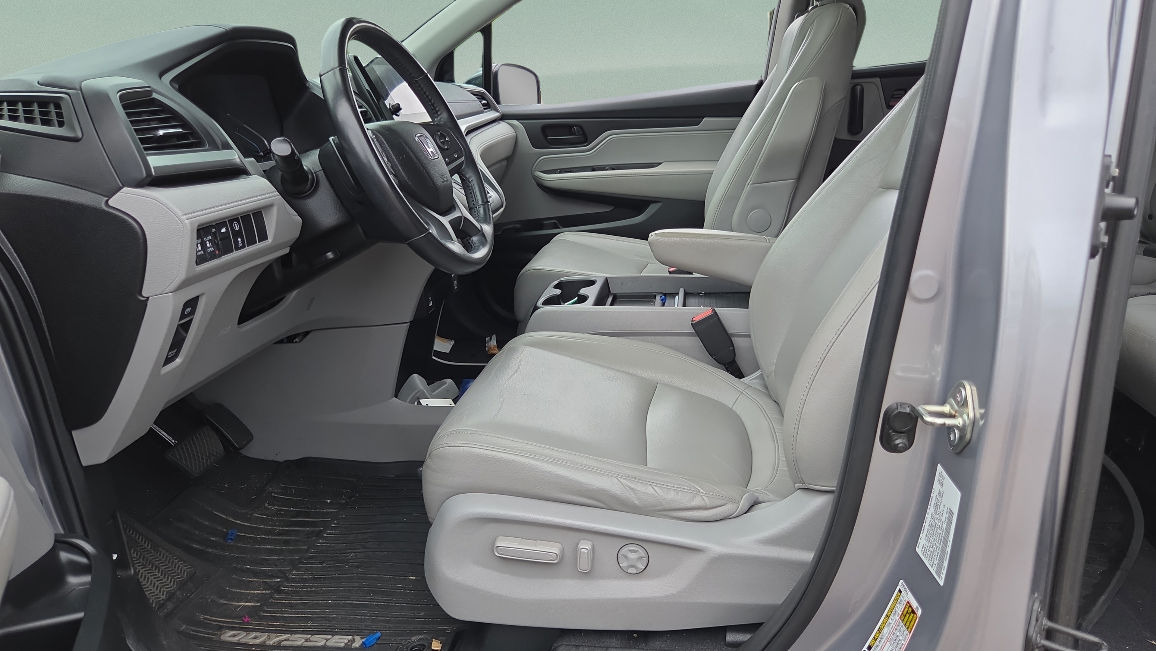 Used 2021 Honda Odyssey EX-L image 9