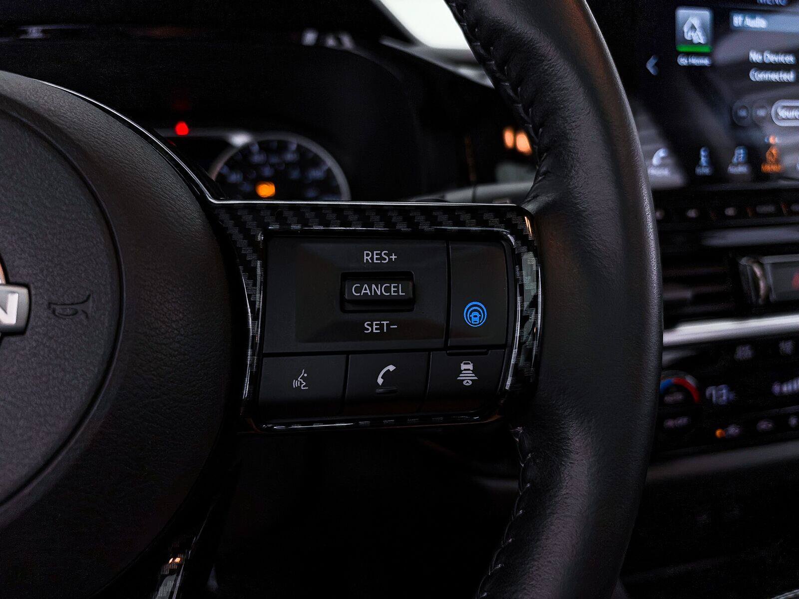 Used 2022 Nissan Pathfinder SL w/ SL Premium Package FWD image 32