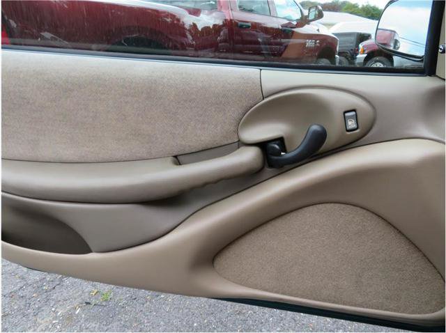 Used 1997 Pontiac Sunfire SE w/ Opt Pkg 3 FWD image 22