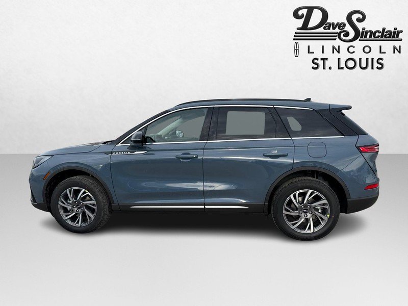 New 2025 Lincoln Corsair AWD w/ Equipment Group 101A image 8