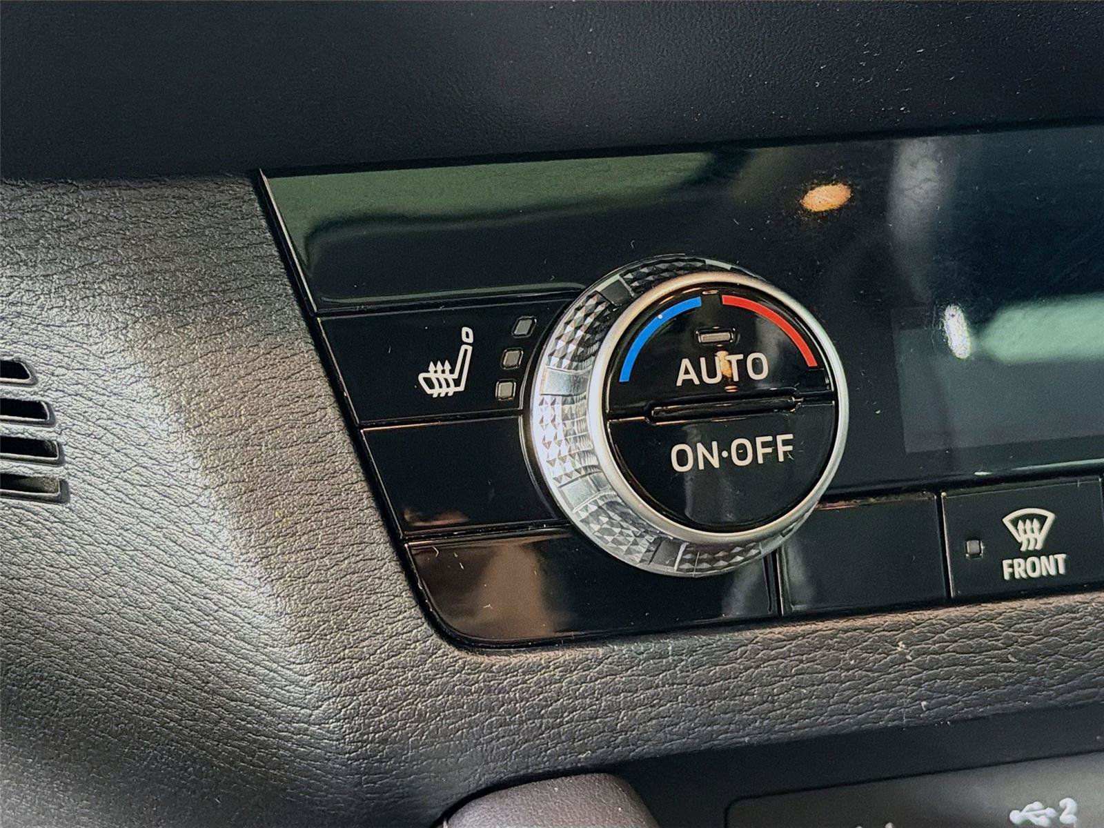 Used 2023 Mitsubishi Outlander SE FWD image 24