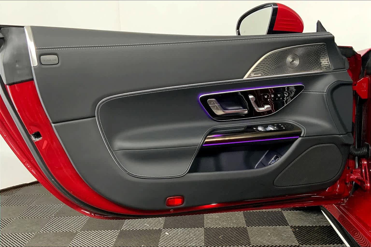 Used 2023 Mercedes-Benz SL 43 AMG image 22