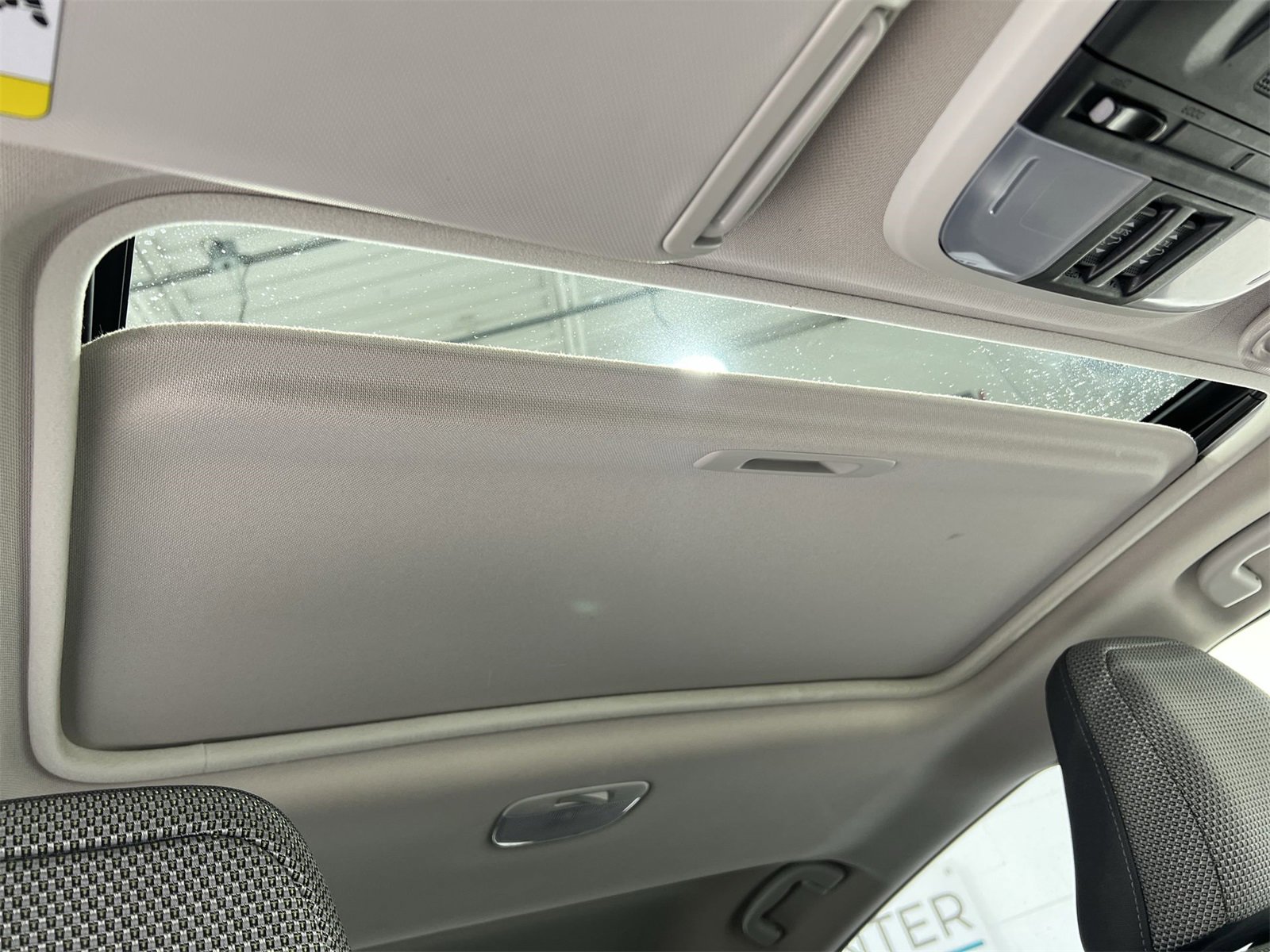 Used 2024 Subaru Crosstrek 2.0i Premium image 21