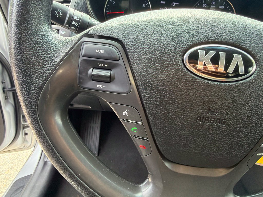 Used 2017 Kia Forte LX FWD image 15