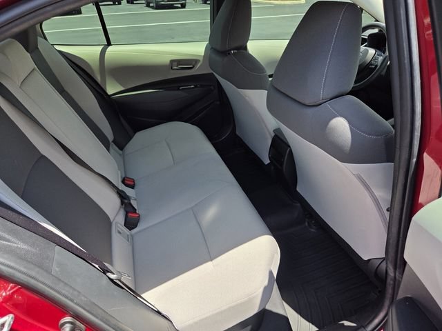 Used 2022 Toyota Corolla LE FWD image 16