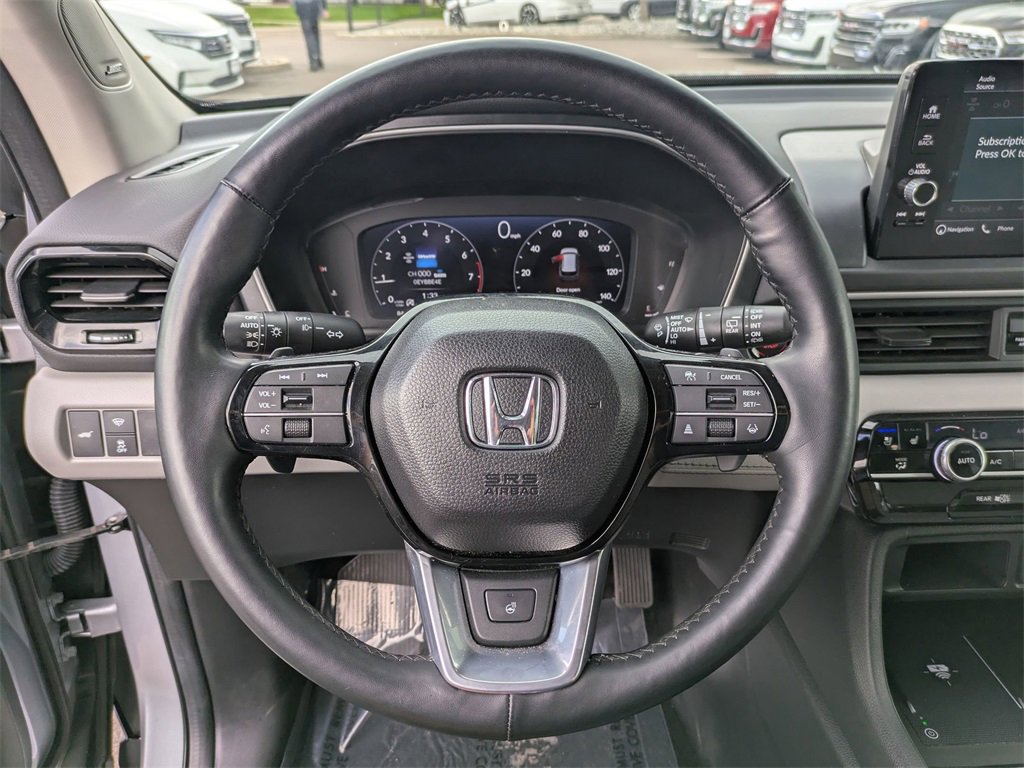 Used 2023 Honda Pilot Elite image 14