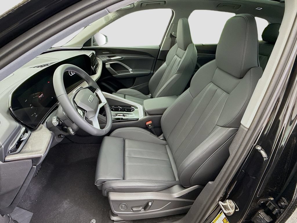 Used 2025 Audi Q5 Premium Plus w/ Premium Plus AWD/4WD image 19